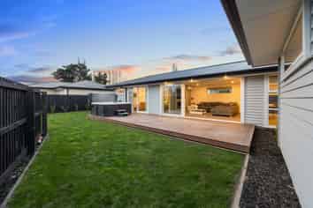 2 Olearia Lane, Woodend