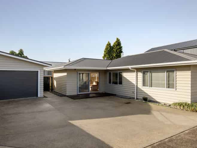 10A Queen Road, Bellevue