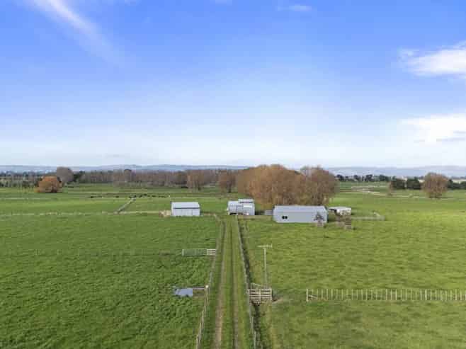 1204 Camerons Line, Aorangi
