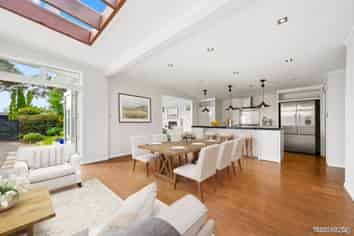 53 Greenhithe Road, Greenhithe