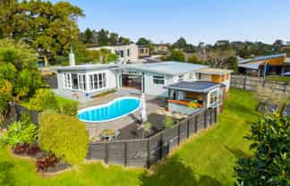 53 Greenhithe Road, Greenhithe