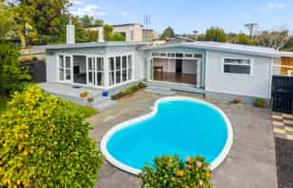 53 Greenhithe Road, Greenhithe