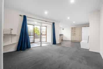 1/81A Carrington Avenue, Silverdale