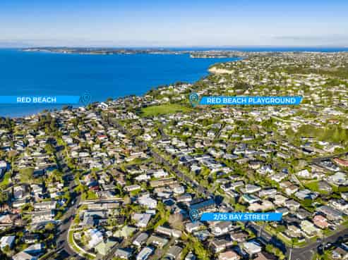 2/35 Bay Street, Red Beach