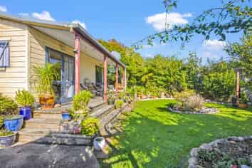 10 Stout Street, Westport