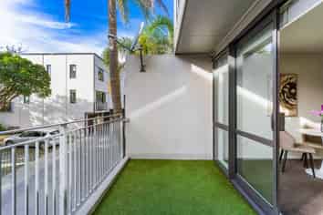 15/1904 Great North Road, Avondale