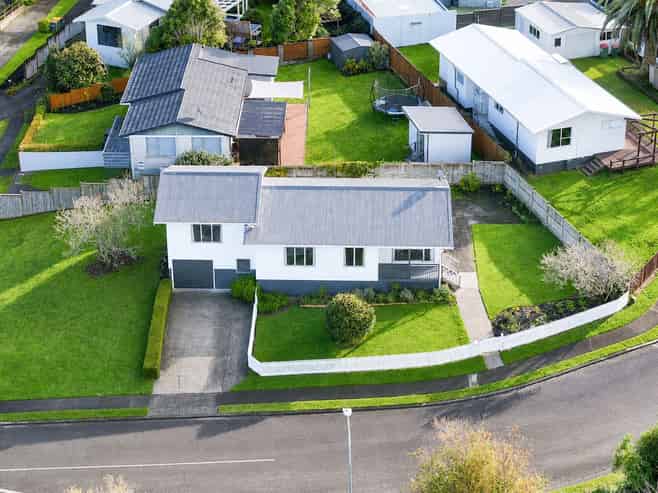 1 Birch Hill Place, Dinsdale