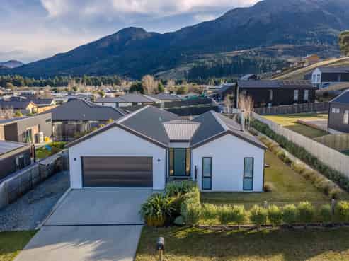 9 Magpie Place, Lake Hawea