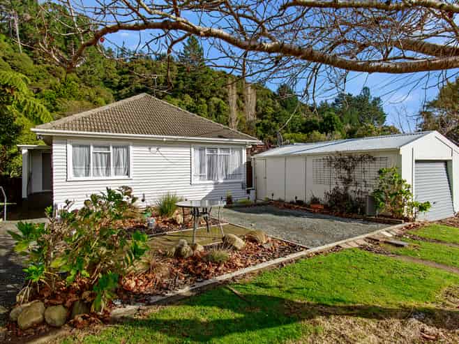 126 Hine Road, Wainuiomata