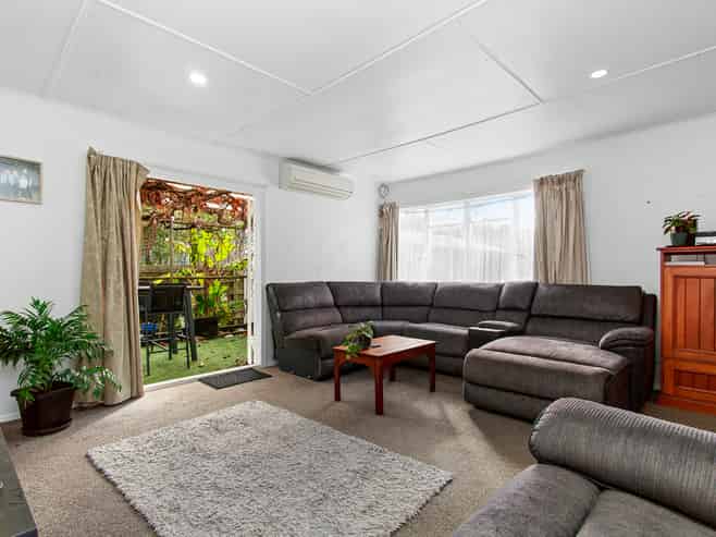 126 Hine Road, Wainuiomata