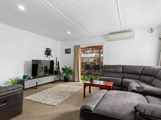 126 Hine Road, Wainuiomata