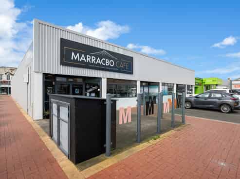 Split risk investment in prime location