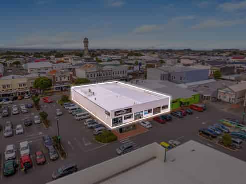 Split risk investment in prime location