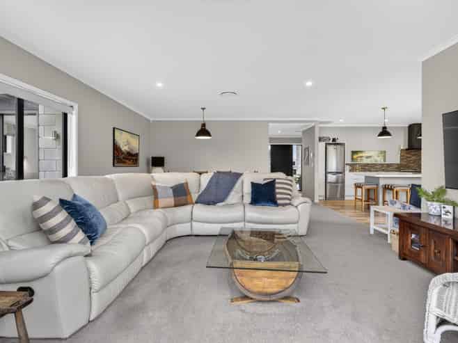62 Graeme Foote Street, Darfield