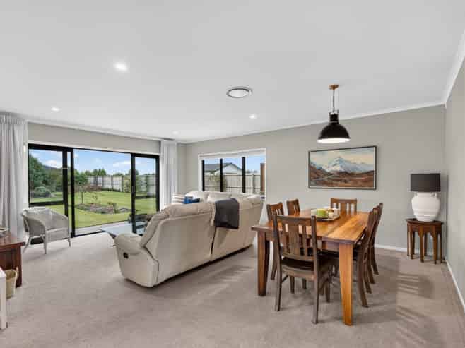 62 Graeme Foote Street, Darfield