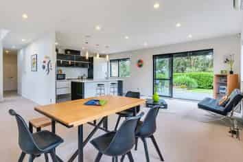 69 Parkhaven Drive, Rosehill