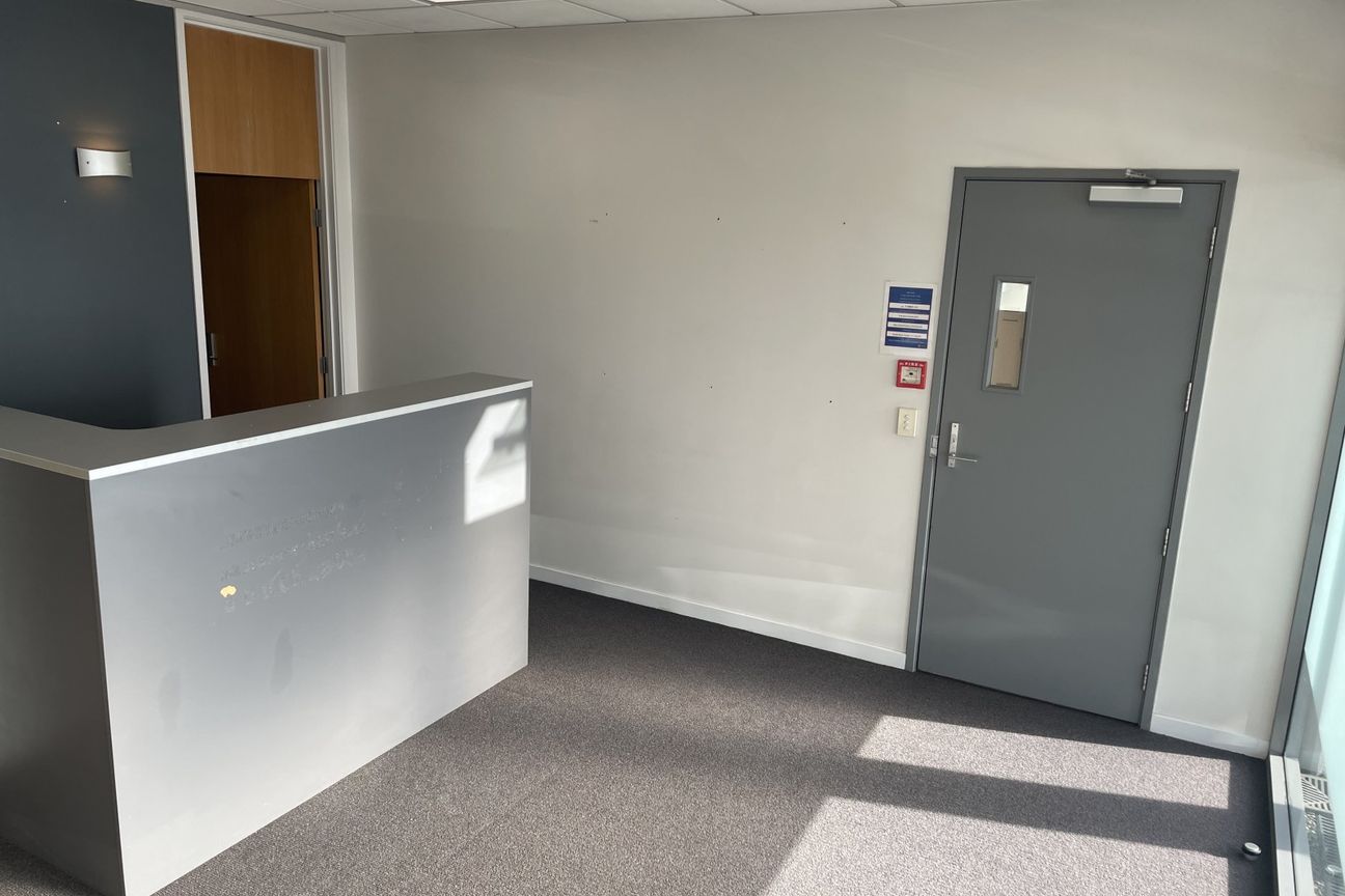 Ground Floor Commercial Space - 20 Oxford Street - Widok 5