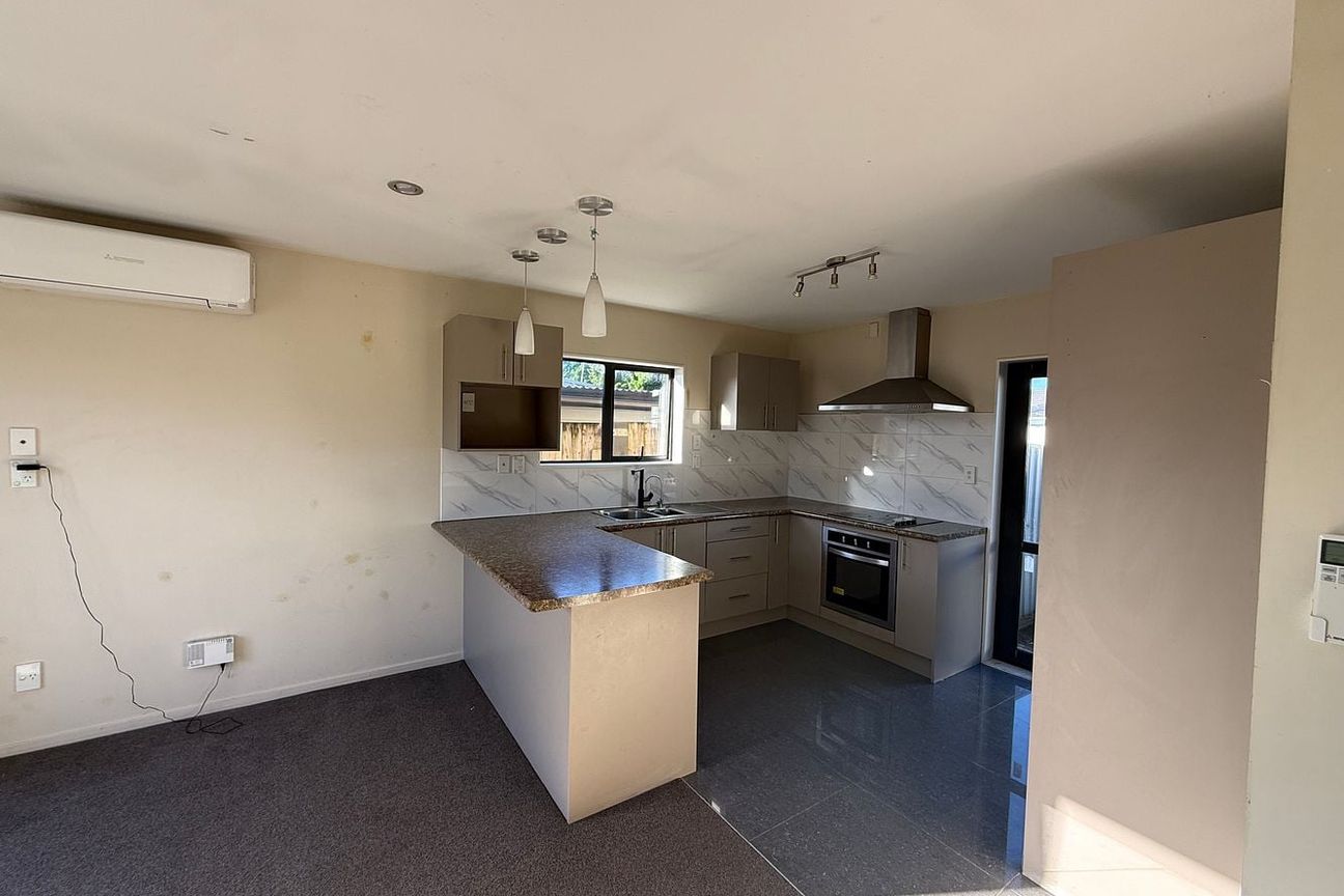 Stand alone 2 bedroom brick and tile – další