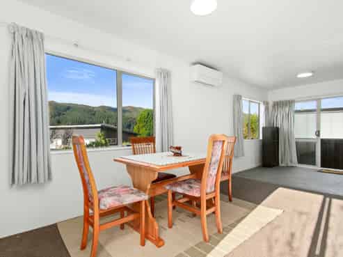 8 Hastings Grove, Wainuiomata