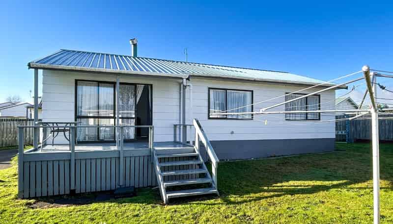 18B Beech Place , Owhata