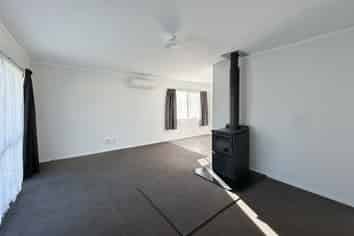 18B Beech Place , Owhata