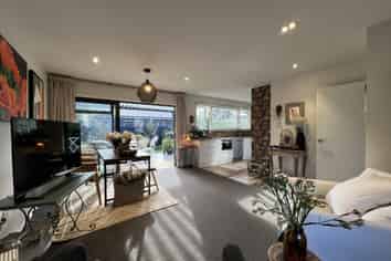 2/46 Thornycroft St, Fendalton