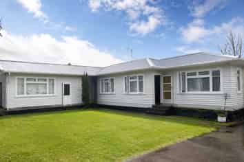89 Queenwood Road, Levin