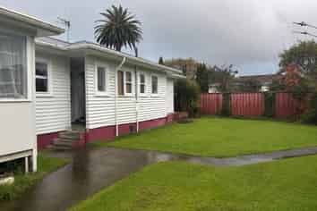 89 Queenwood Road, Levin