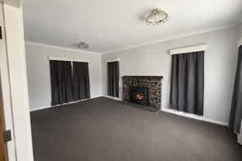 89 Queenwood Road, Levin