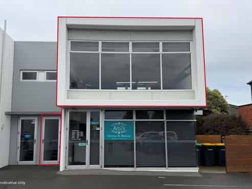 Furnished office with on site car park