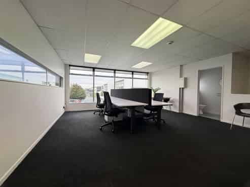 Furnished office with on site car park