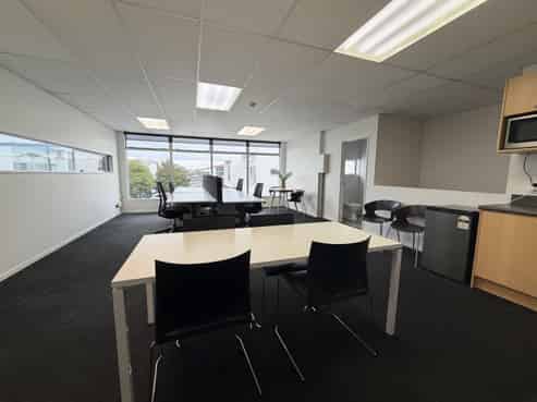 Furnished office with on site car park