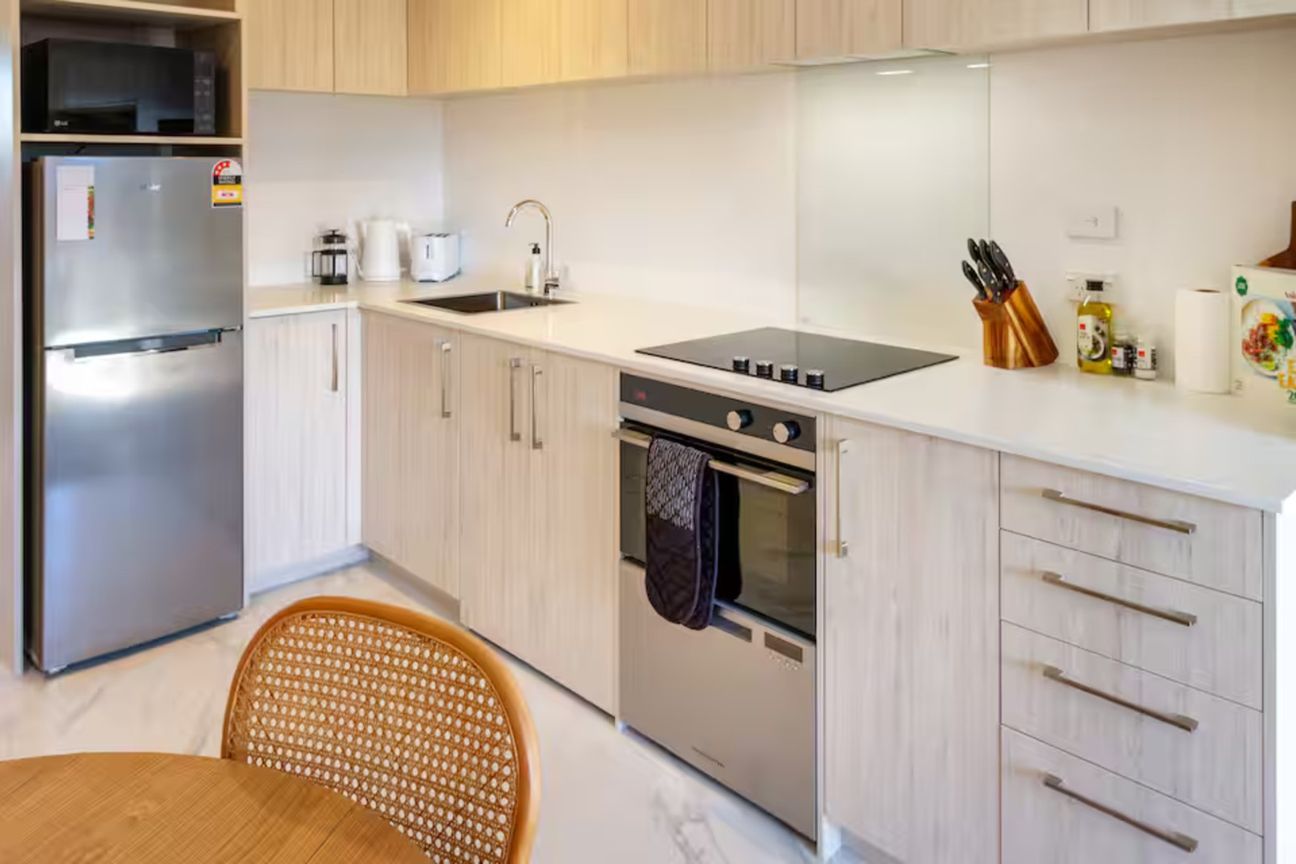 Fully Furnished Dual-Key Investment - Bild 5