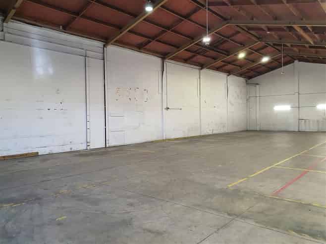 Warehouse and Yard – Cheap Rates