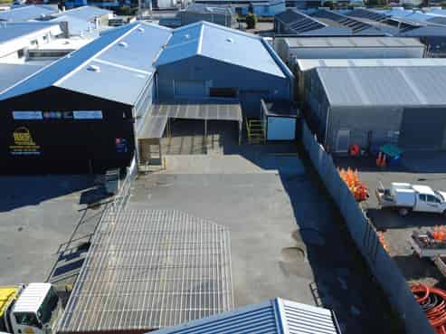 Warehouse and Yard – Cheap Rates