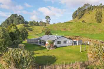 1391 Te Kopia Road, Waikite Valley