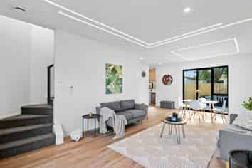 31c McLeod Road, Weymouth
