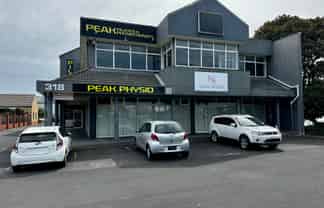 262sqm Office Space with Excellent Visibility 