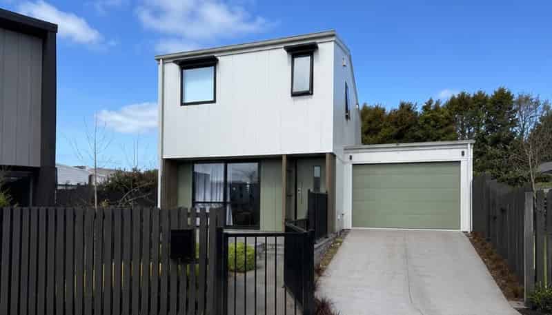 25 Cessna Crescent, Mangere