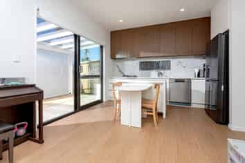 29A Caribbean Drive, Unsworth Heights
