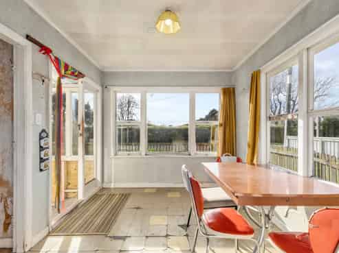 242 Ranzau Road, Hope