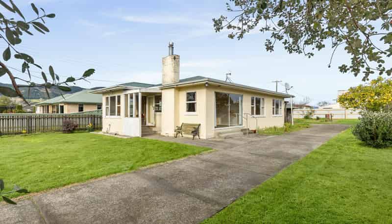 242 Ranzau Road, Hope