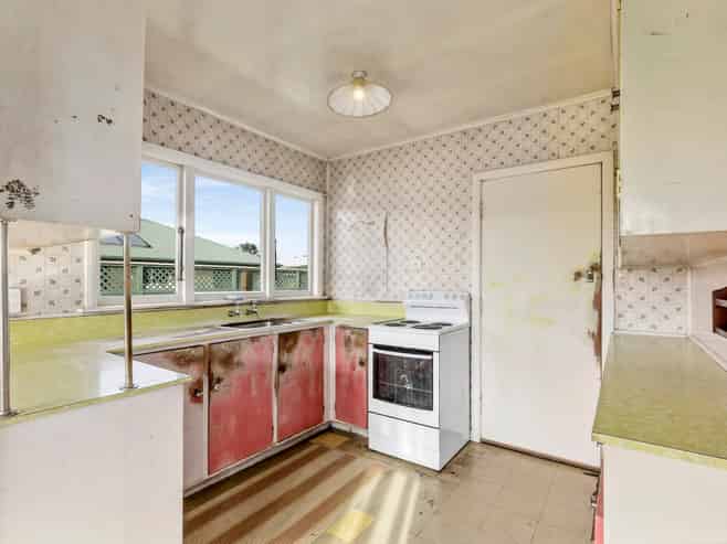 242 Ranzau Road, Hope
