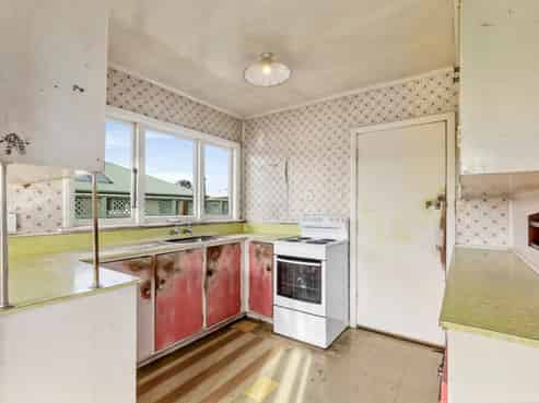 242 Ranzau Road, Hope
