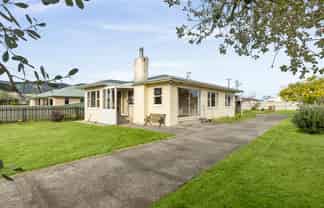 242 Ranzau Road, Hope
