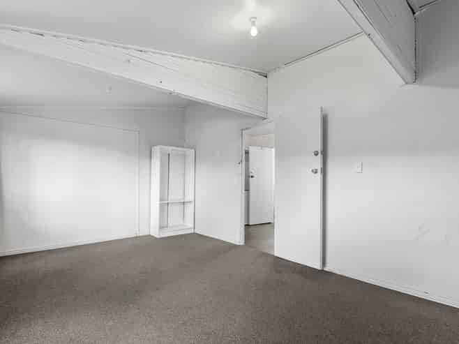 B/189 Clayton Road, Western Heights
