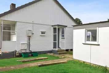 8 Dunbar Street, Levin