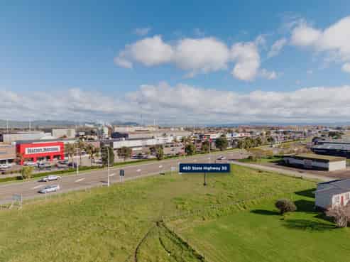 High-exposure industrial landholding