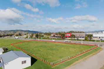 High-exposure industrial landholding