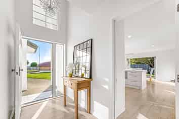 18 Lorikeet Place, Unsworth Heights
